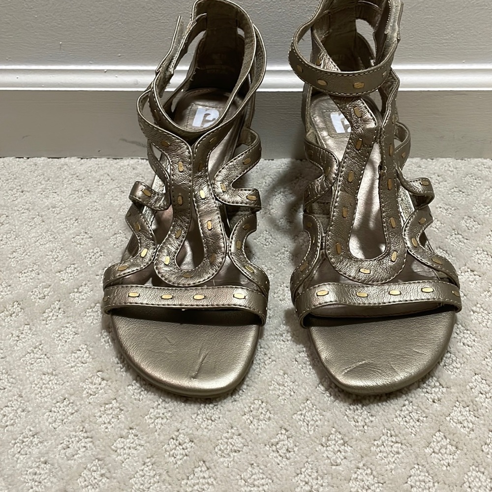 Metallic gold sandals size 11